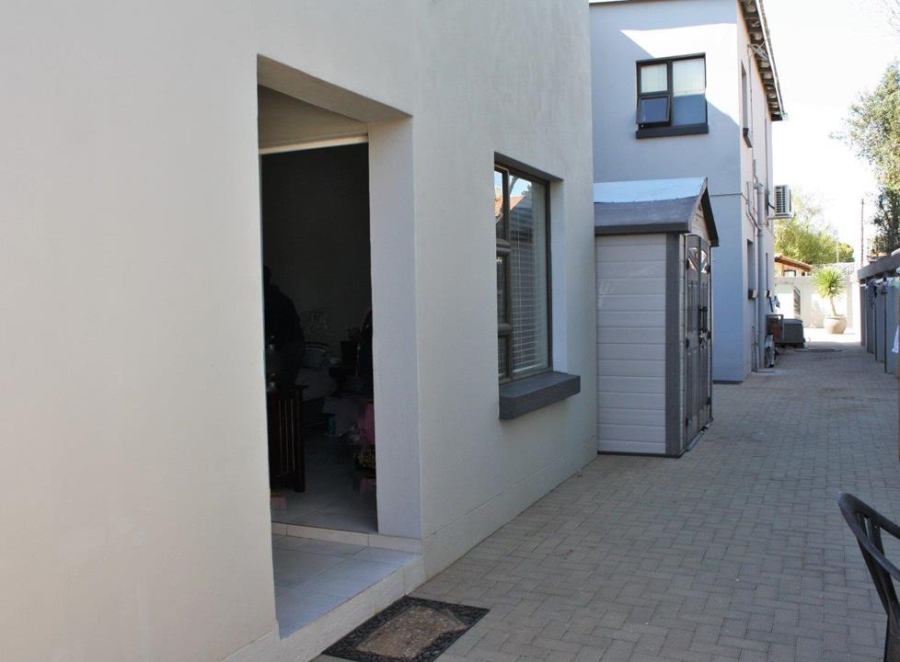 7 Bedroom Property for Sale in Hadison Park Northern Cape